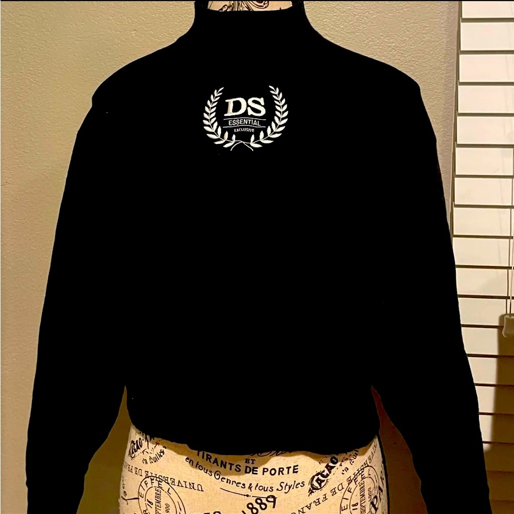 Double Standard Clothing
Turtleneck Sweater